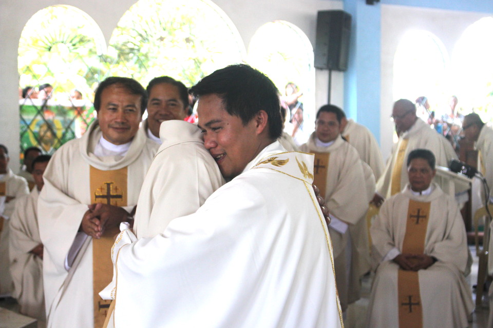 Rev Cris Alcayde ordination