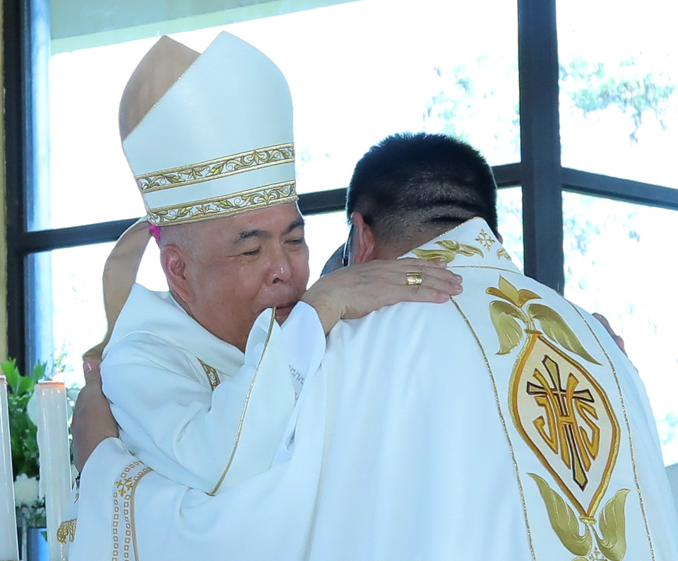 Fr. Jeus Jardin with Abp Valles