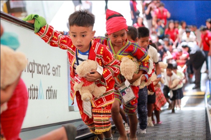 100 wishes for 100 indigenous kids from Marahan West Elementary School