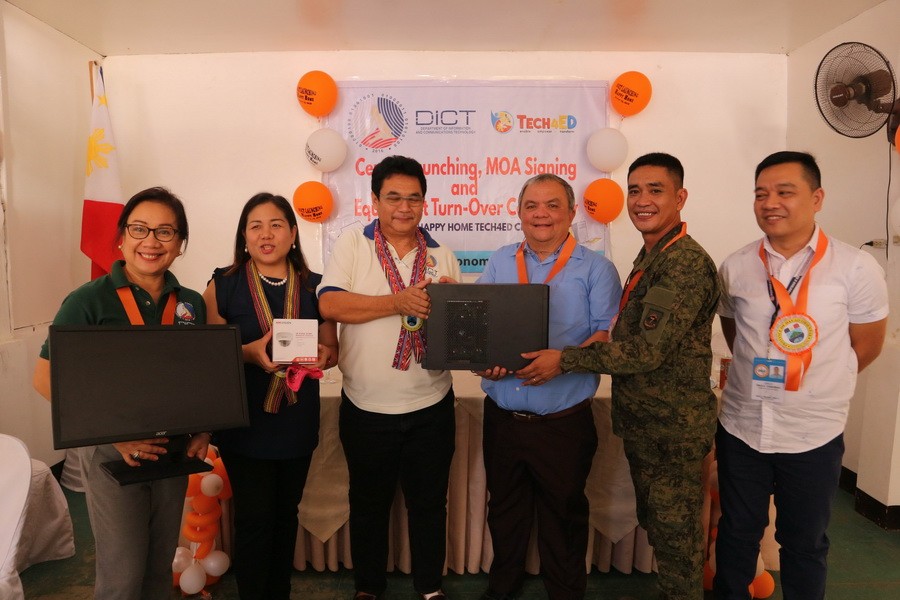 Davao Oriental Digital literacy for former rebels