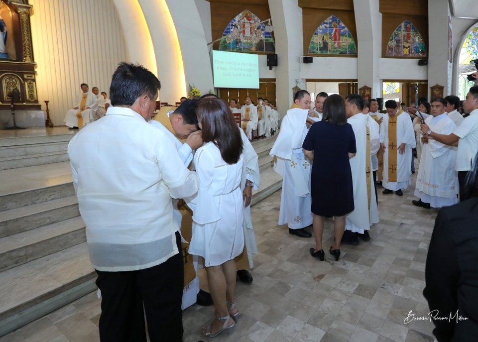 Six deacons ordained 2018