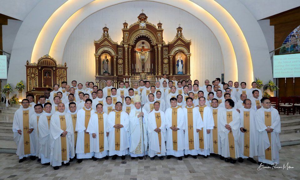 Six deacons ordained 2018