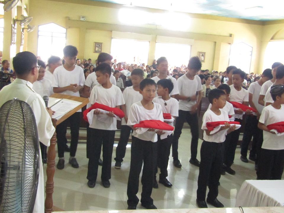 Mass servers investiture St. Mary of the Perpetual Rosary Parish