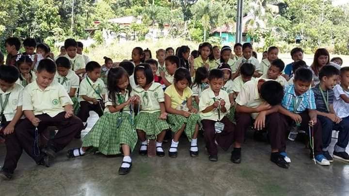 Kabataan sa St. John Paul II Sub-Parish, Inawayan nagkahiusa nga nag-ampo sa Santos nga Rosaryo