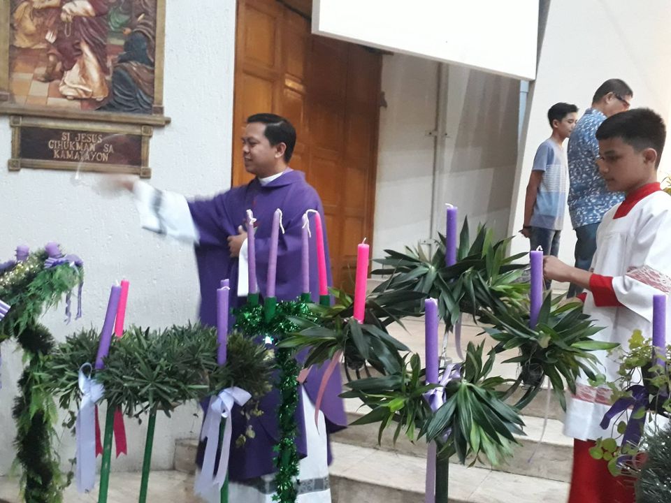 Advent Wreath blessing San Pedro Cathedral 2018