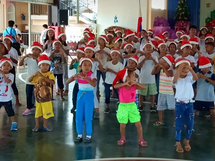 Religious of Jesus and Mary (RJM), Brothers of the Sacred Heart Christmas with less fortunate children at Jesus and Mary Thevenet School Gym, Bangkal