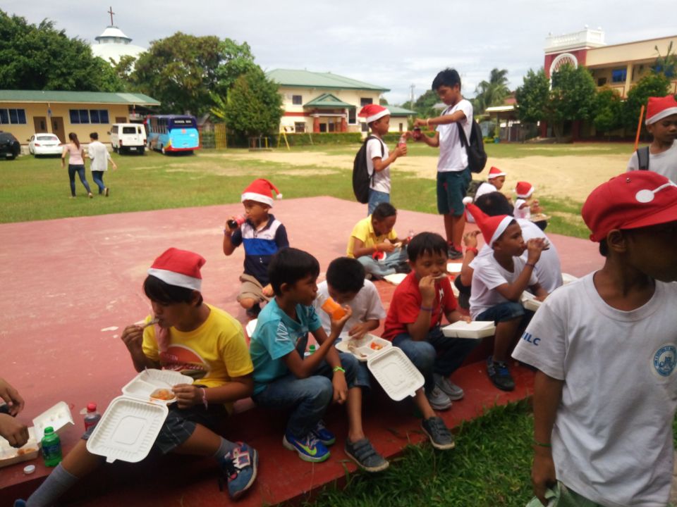 Religious of Jesus and Mary (RJM), Brothers of the Sacred Heart Christmas with less fortunate children at Jesus and Mary Thevenet School Gym, Bangkal