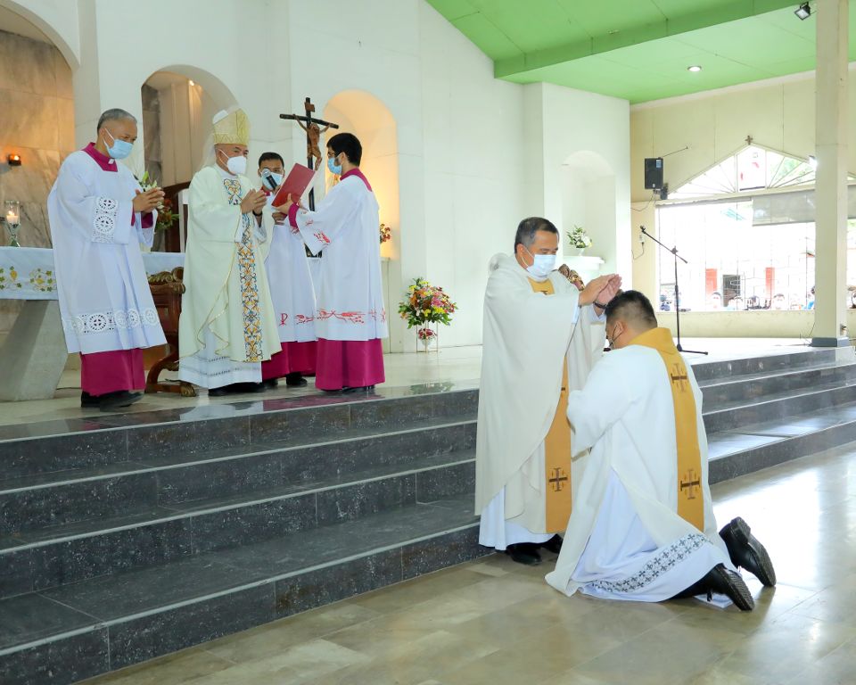 Fr Abloy Rev. Fr. Alfredo Bustamante, Jr. ordination