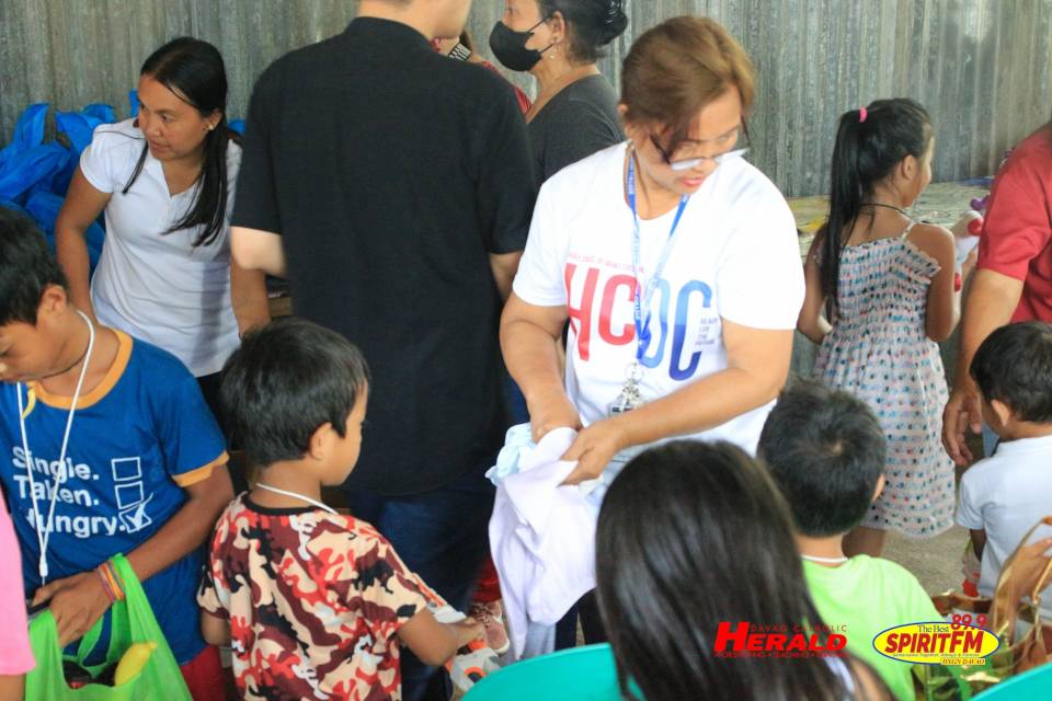 Archdiocesan Social Communications Parish Soccoms gift giving at Brgy. New Carmen Dumpsite