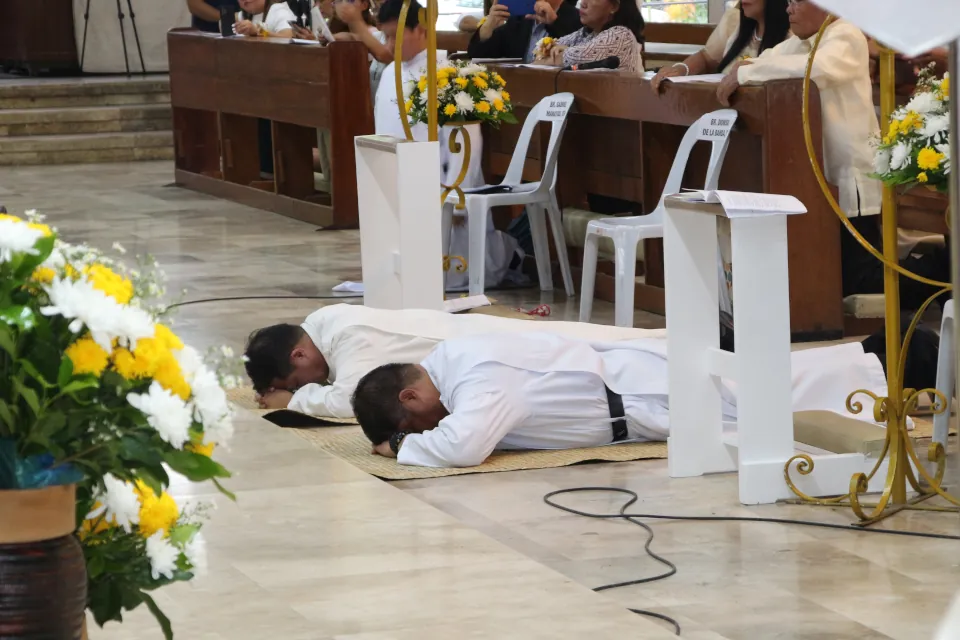 Alexian Brothers De La Banda and Pabualan profession of vows