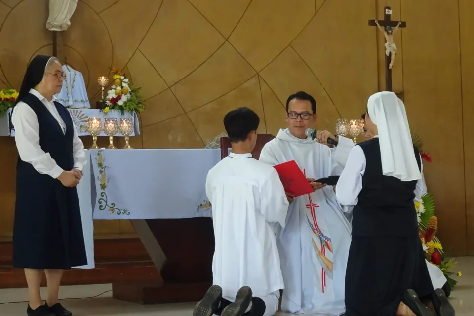 First Profession of Sr Fe Algar Cantila, PM