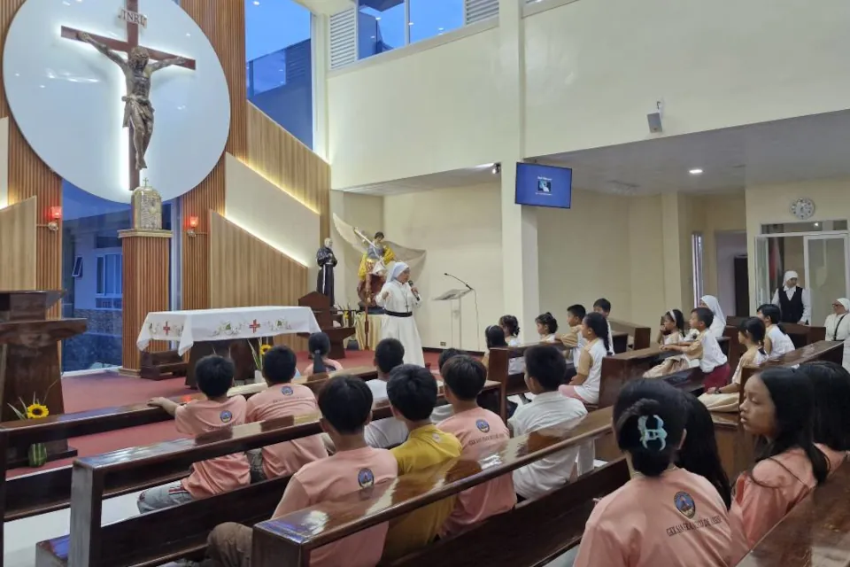 Padre Pio Kids praying rosary, St John Paul II Parish 2024, ‘One Million Children Praying the Holy Rosary’ campaign